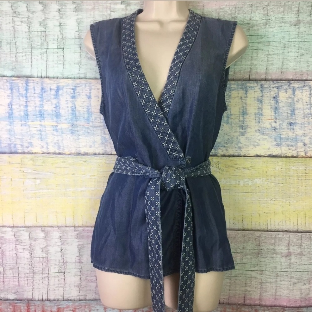 ANTHROPOLOGIE HOLDING HORSES Chambray Wrap Top - Picture 3 of 8